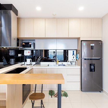 Home, Cosy&Luxury Apartment - 5Mins To Airport, Free Pool&Gym, Airport Pick Up Service 胡志明市 外观 照片